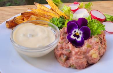 BELGICKÝ TATARÁK S BATÁTOVÝMI HRANOLKY