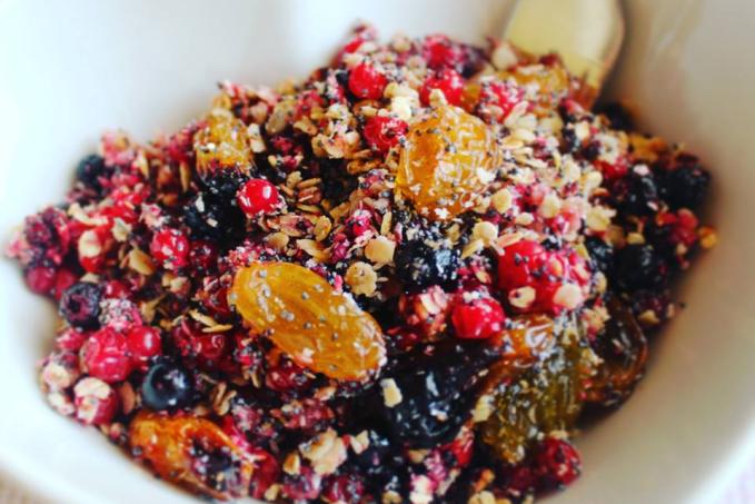 Granola s mraženým ovocem