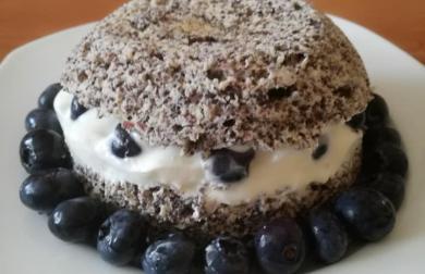 Slavnostní mug cake - low carb