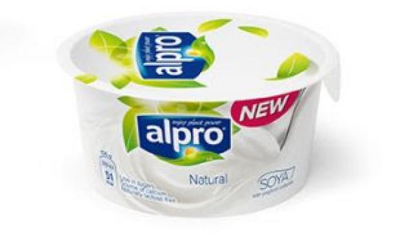 Odporúčam tento biely sójový jogurt od Alpra, v polievke perfektne nahradil chuť živočíšnej kyslej smotany