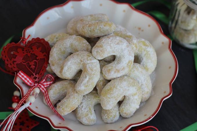 Vanilkové rohlíčky upravené bez lepku, mléka