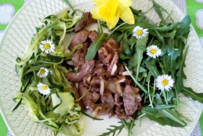 KRÁLIČÍ JÁTRA SE ZELENÝM - nízkosacharidové