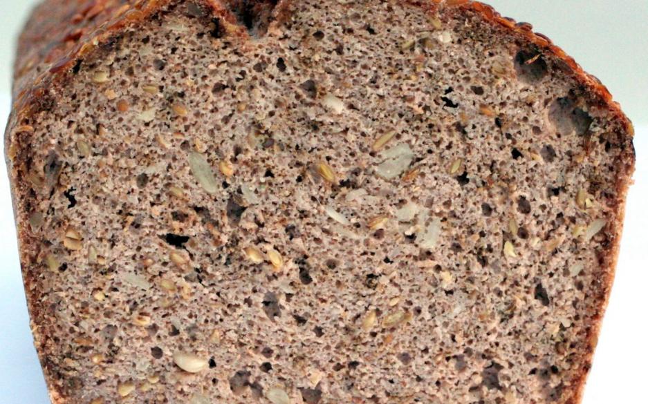 Bezobilný keto chléb PURETASTE - rozhovor se zakladatelkou Ilonou Dostálovou