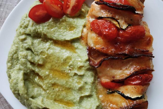 Plněné kuřecí prso a brokolicové pyré