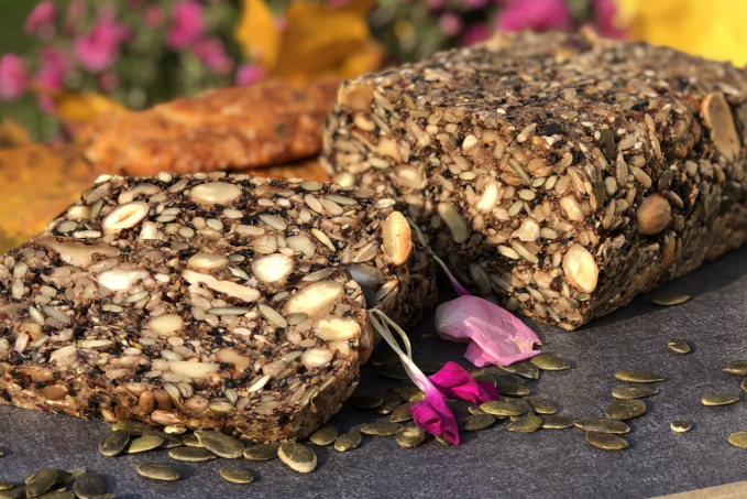 LC CHLEBA Ořechovo - zrníčkový Low Carb Pečivo