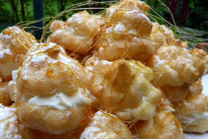 Rychlé věnečky či větrníčky z odpalovaného těsta