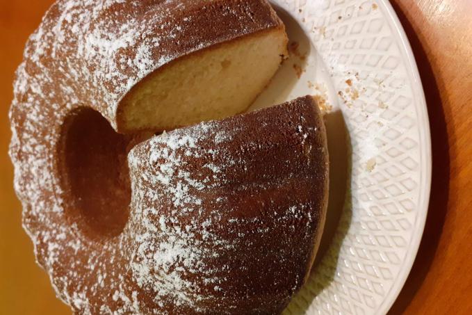 Bábovka s vaječným koňakem