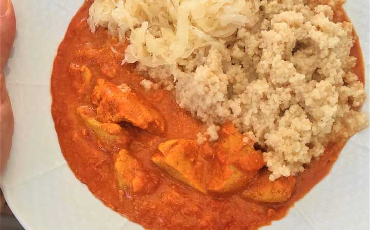 Kuřecí tikka masala - rajčatová indická omáčka s kuřecím masem