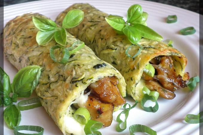 CUKETOVÉ ROLKY S KUŘECÍM MASEM