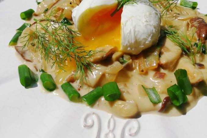 Čerstvé dubáky zo smotanou a strateným vajičkom