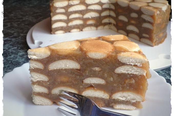 NEPEČENÝ JABLKOVÝ DORTÍK