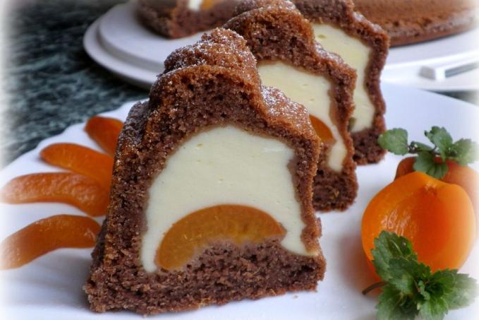 BÁBOVKA S TVAROHEM A MERUŇKAMI