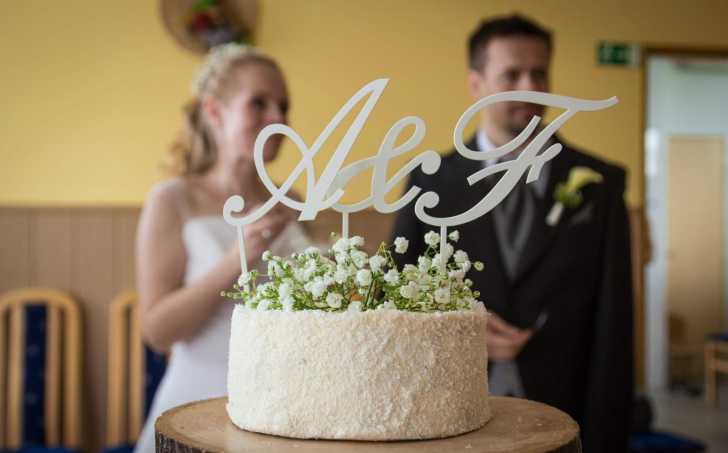 Mrkvovo-kokosový dort