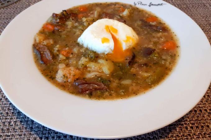 Bramboračka bez brambor s houbama a zastřeným vejcem - LC