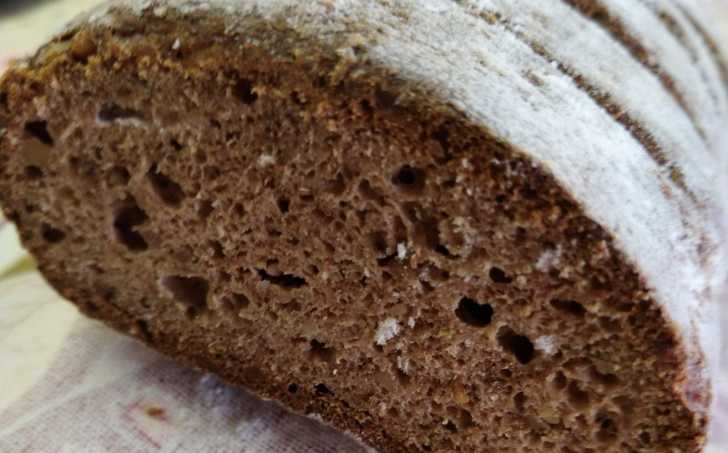Chlebová LC bageta z vlašských ořechů