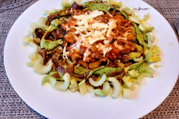 Mletá směs a grusetkové špenátové nudle