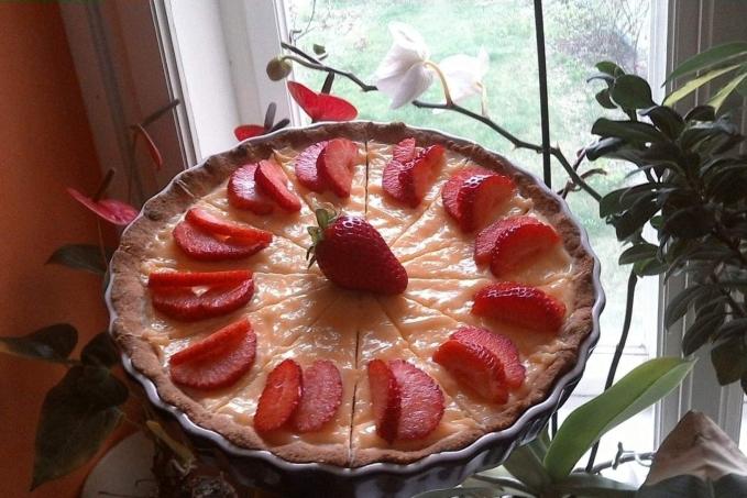 TVAROHOVÝ KOLÁČ S LEMON CURD