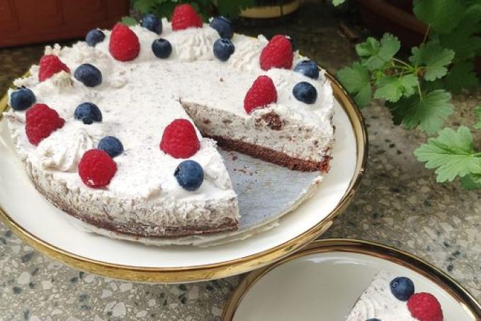 Tvarohový dort s "čokokrupinkami"