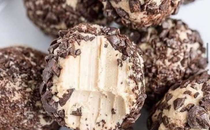 Cheesecake fat bombs