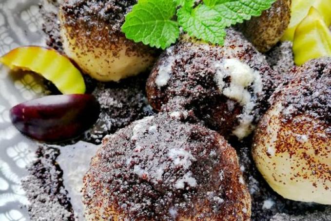 Slivkové gule s makom