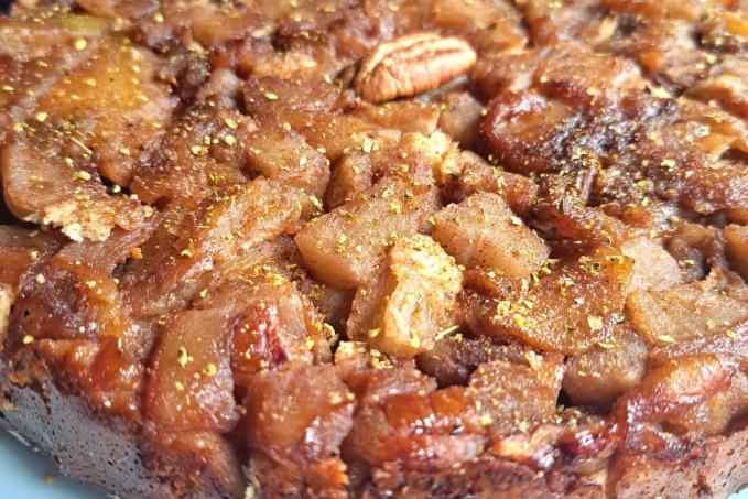 Obrácený dýňový koláč