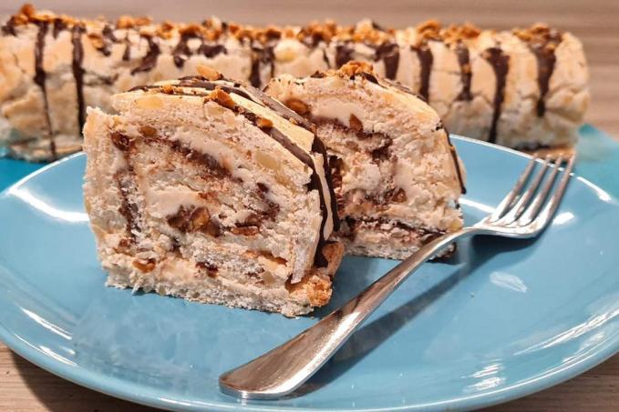 Lowcarb bezé roláda