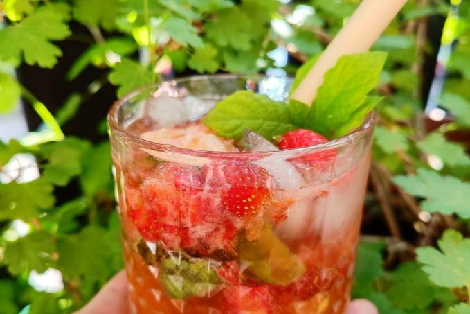 Nealko jahodové mojito