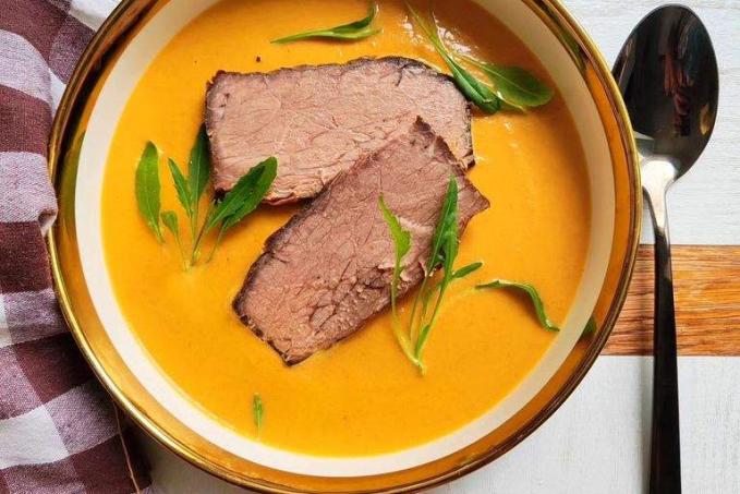 Hovězí maso na smetaně