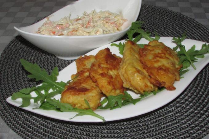 TRESKA V TĚSTÍČKU A SALÁT COLESLAW