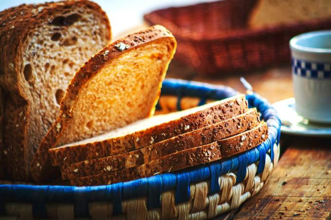 Chléb Ezechiel z mouky a kvasnic