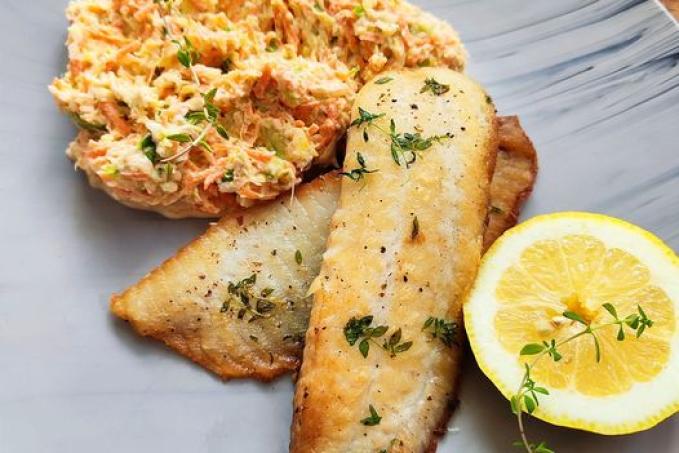 Filety z Tilápie nilské a mrkvovo-zelný salát